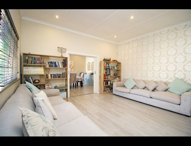 3 BEDROOM FREEHOLD FOR SALE IN HIGHLANDS NORTH
